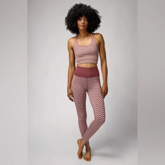 SPIRITUAL GANGSTER ATHENA JACQUARD SEAMLESS CROP TANK & LEGGINGS 2pc Set - Picture 2 of 15